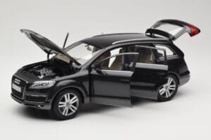 Audi Q7 4L Lava Grey Minichamps 1:18 5010507625 Metal - imagem 2 de 8