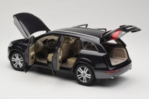 Audi Q7 4L Lava Grey Minichamps 1:18 5010507625 Metal - imagem 5 de 8