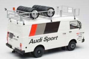 Audi Quattro A2 M. Mouton / F. Pons Tour de Corse 1983 Com VW LT35 Otto 1:18 OT418 Resina - imagem 3 de 6