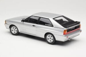 Audi Quattro B2 Prata Minichamps 1:18 155016122 Metal - imagem 5 de 6