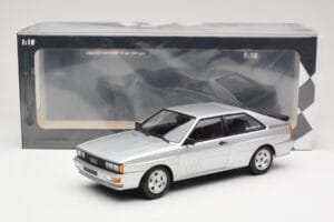 Audi Quattro B2 Prata Minichamps 1:18 155016122 Metal - imagem 6 de 6