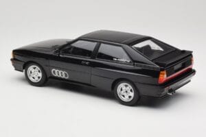 Audi Quattro Preto Metálico Minichamps 1:18 155016121 Metal - imagem 5 de 6