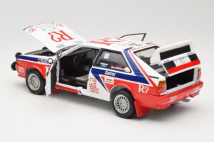 Audi Quattro #11 F. Wittmann / J. Pattermann Rally Acropolis 1986 Sun Star 1:18 4191 Metal - imagem 5 de 8