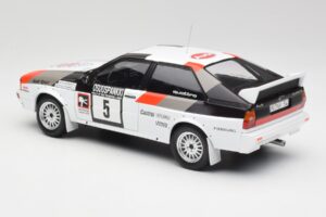 Audi Quattro #5 H. Mikkola / A. Hertz 1000 Lakes Rally 1982 IXO 1:18 18RMC094B Metal - imagem 5 de 6