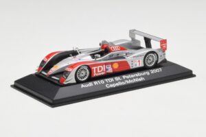 Audi R10 TDI #1 R. Capello / A. McNish / T. Kristensen 24 Hours of Le Mans 2007 Minichamps 1:43 5020700243 Metal - imagem 2 de 4