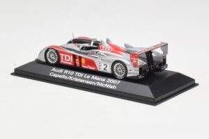 Audi R10 TDI LMP1 #2 R. Capello / T. Kristensen / A. McNish 24 Hours of Le Mans 2007 Minichamps 1:43 5020700223 Metal - imagem 3 de 4