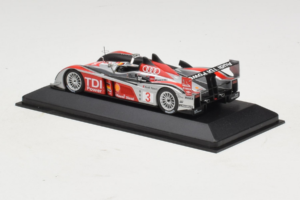 Audi R10 TDI LMP1 #3 L. Luhr / A. Premat 2008 Minichamps 1:43 400089803 Metal - imagem 3 de 4