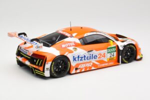 Audi R8 LMS #24 kfzteile24 L. Vanthoor / C. Stoll ADAC GT Masters 2016 Minichamps 1:18 155161124 Metal - imagem 2 de 6