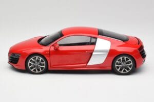 Audi R8 V10 Brilliant Vermelho Kyosho 1:18 09216RR Metal - imagem 4 de 8