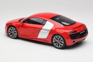 Audi R8 V10 Brilliant Vermelho Kyosho 1:18 09216RR Metal - imagem 7 de 8