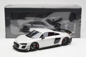 Audi R8 V10 GT RWD Cinzento GT Spirit 1:18 GT461 Resina - imagem 6 de 6