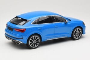 Audi RS Q3 F3 Sportback Azul Minichamps 1:18 155018101 Metal - imagem 2 de 6
