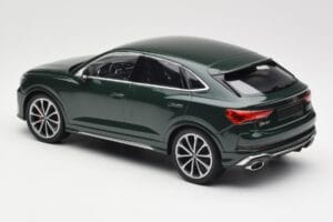 Audi RS Q3 Sportback 8U Green Metallic Minichamps 1:18 155018102 Metal - imagem 5 de 6