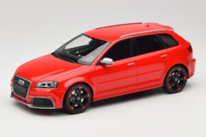 Audi RS3 8P Sportback Vermelho DNA 1:18 DNA000056 Resina