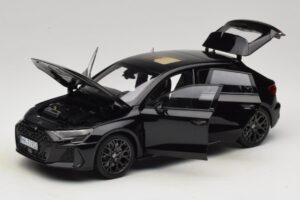 Audi RS3 8Y Sportback Myth Black Norev 1:18 188388 Metal - imagem 2 de 8