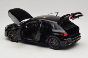 Audi RS3 8Y Sportback Myth Black Norev 1:18 188388 Metal - imagem 5 de 8