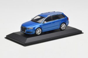 Audi RS4 B7 Avant Blue Metallic Minichamps 1:43 AUDI010 Metal - imagem 2 de 4