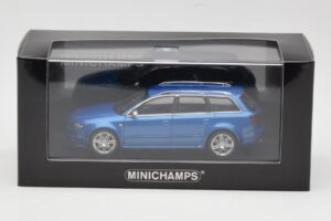 Audi RS4 B7 Avant Blue Metallic Minichamps 1:43 AUDI010 Metal - imagem 4 de 4