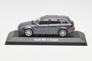 Audi RS4 B7 Avant Cinzento Minichamps 1:43 5010509223 Metal