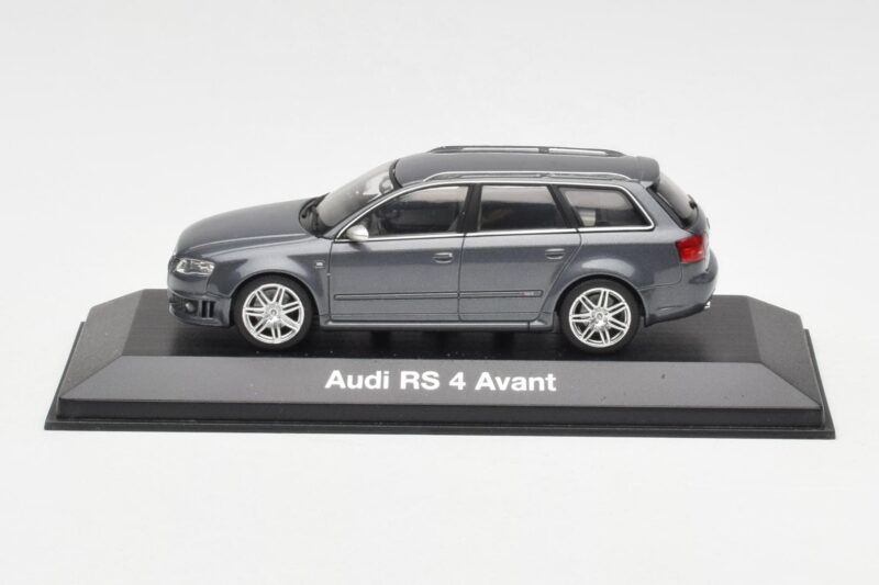 Audi RS4 B7 Avant Cinzento Minichamps 1:43 5010509223 Metal