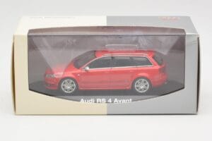 Audi RS4 B7 Avant Vermelho Minichamps 1:43 5010509213 Metal - imagem 4 de 4