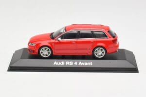 Audi RS4 B7 Avant Vermelho Minichamps 1:43 5010509213 Metal
