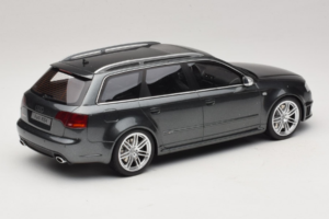 Audi RS4 B7 Cinzento Otto 1:18 OT721 Resina - imagem 2 de 6