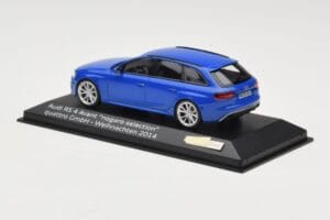 Audi RS4 B8 Avant Nogaro Blue Seleção de Natal 2014 Minichamps 1:43 AUDI003 Metal - imagem 3 de 4