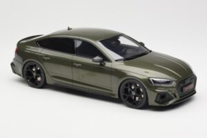 Audi RS5 B9 Competition Sportback Verde GT Spirit 1:18 GT469 Resina - imagem 4 de 6