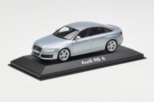 Audi RS6 C6 Monza Silver Minichamps 1:43 5010810113 Metal - imagem 2 de 4