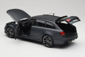 Audi RS6 C7 Avant Matt Grey Minichamps 1:18 110012012 Metal - imagem 5 de 8