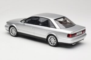 Audi S4 C4 4.2 V8 Crystal Silver Otto 1:18 OT464 Resina - imagem 5 de 6