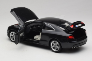 Audi S5 B8 Coupe Preto Norev 1:18 188360 Metal - imagem 5 de 8