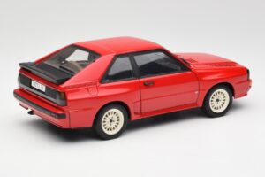Audi Sport Quattro Vermelho Edição Concessionário AUTOart 1:18 5030400205 Metal - imagem 3 de 8