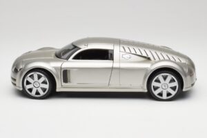 Audi Rosemeyer Prata Maisto 1:18 31625 Metal - imagem 4 de 8