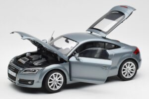 Audi TT 8J Condor Cinzento Minichamps 1:18 5010500415 Metal - imagem 2 de 8