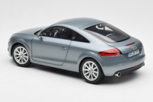 Audi TT 8J Condor Cinzento Minichamps 1:18 5010500415 Metal - imagem 7 de 8