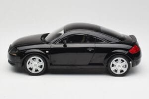Audi TT 8N Preto Minichamps 1:18 155017021 Metal - imagem 3 de 6