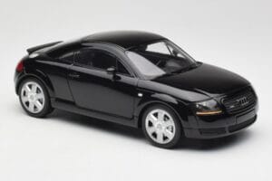 Audi TT 8N Preto Minichamps 1:18 155017021 Metal - imagem 4 de 6