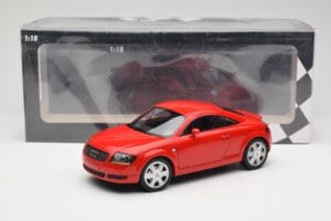 Audi TT 8N Vermelho Minichamps 1:18 155017022 Metal - imagem 6 de 6