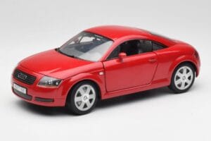 Audi TT 8N Coupe Vermelho Revell 1:18 89909092 Metal