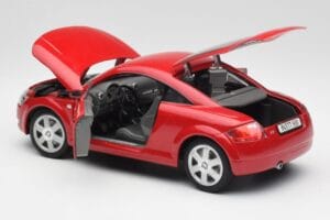 Audi TT 8N Coupe Vermelho Revell 1:18 89909092 Metal - imagem 5 de 8