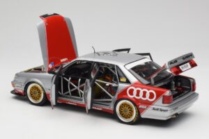 Audi V8 D11 #2 Team Dekra F. Jelinski DTM 1992 Minichamps 1:18 100921002-O Metal - imagem 5 de 8