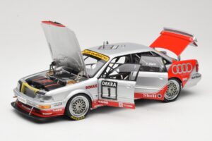 Audi V8 DTM #1 Team AZR F. Biela DTM Champion 1992 Minichamps 1:18 100921001 Metal - imagem 2 de 8
