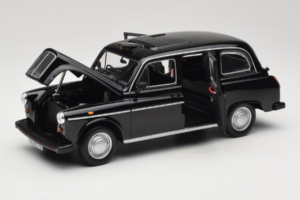 Austin FX4 London Taxi Preto Minichamps 1:18 180136000 Metal - imagem 2 de 8