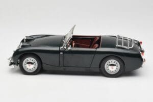 Austin-Healey Sprite Leaf Green Revell 1:18 08837 Metal - imagem 4 de 8