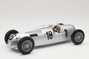 Auto Union Typ C #18 B. Rosemeyer Internationales Eifelrennen Nürburgring Winner 1936 Minichamps 1:18 155361018 Metal - imagem 2 de 6