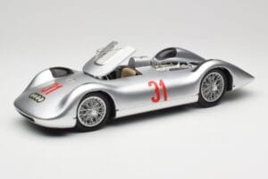 Auto Union Typ C Stromlinie #31 B. Rosemeyer 1937 Prata Revell 1:18 08436 Metal - imagem 2 de 8