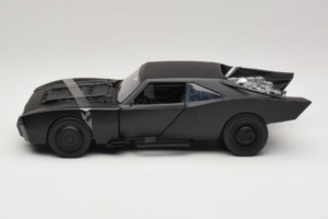 Batman Batmobile Movie Series Jada 1:18 25321600232504 Metal - imagem 3 de 7