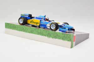 Benetton B195 Renault #1 M. Schumacher European GP Winner F1 World Champion 1995 Minichamps 1:18 513953201 Metal - imagem 4 de 7